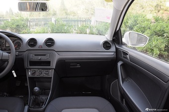 2015款捷达1.6L手动时尚型