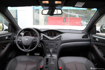 2016款奔腾B70 1.8T自动运动尊贵型图片