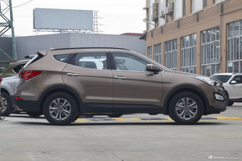 2015款全新胜达2.0T自动四驱智能型 5座