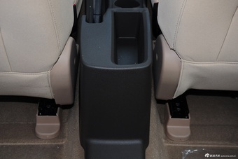 2015款五菱宏光S 1.2L手动标准型
