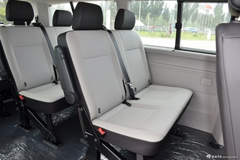 2016款凯路威2.0T自动四驱舒适版9座