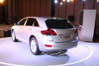 丰田2013款威飒2.7至尊四驱版