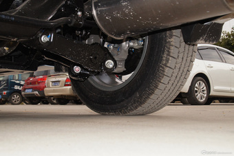 2015款哈弗H6升级版1.5T手动四驱精英型