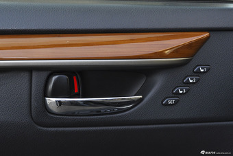 2014款雷克萨斯ES250自动豪华版