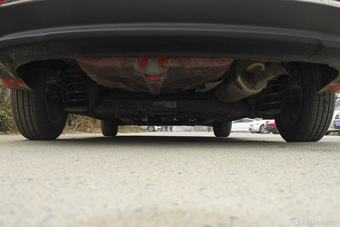 2015款起亚K2 1.4L自动GLS三厢