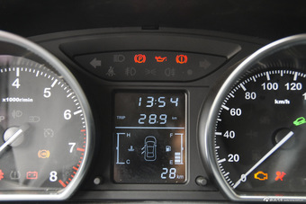 2015款众泰T600 2.0T手动豪华型 家用版