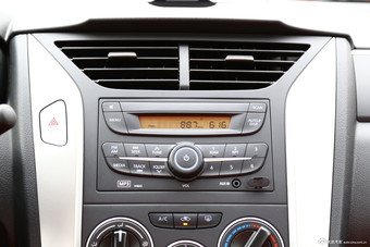 2014款启辰R50自动精彩版