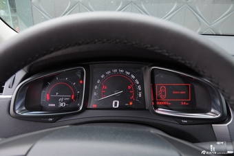 2015款DS 5LS 1.6T自动雅致版THP160