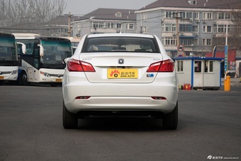 2015款逸动纯电动尊贵版