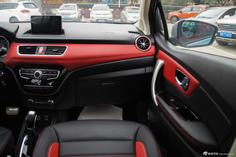 2015款哈弗H1 1.5L自动豪华型