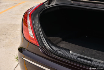 2015款捷豹XJL 3.0 SC典雅商务80周年典藏版