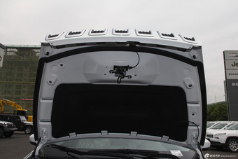 2016款自由光2.4L自动优越版