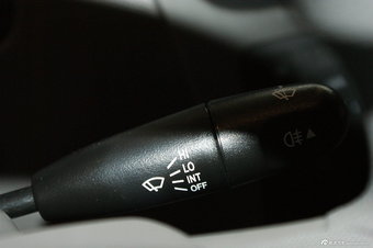 2012款新赛欧三厢