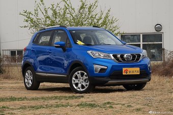 2016款长安CS15 1.5L手动时尚版