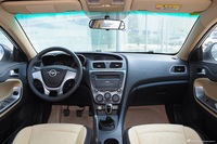 2015款海马福美来1.6L手动风尚型