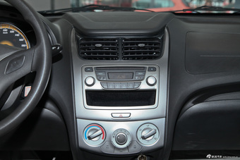 2013款赛欧三厢1.4L手动理想幸福版