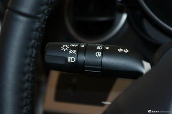 2013款马自达3星骋三厢1.6L手动精英型