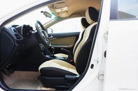 2015款海马福美来1.6L手动风尚型