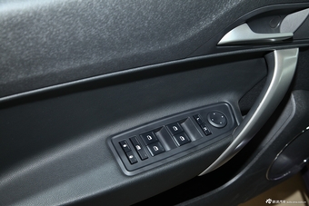 2012款MG5 1.5L自动精英版