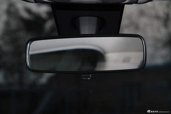 2013款东风雪铁龙C5到店实拍