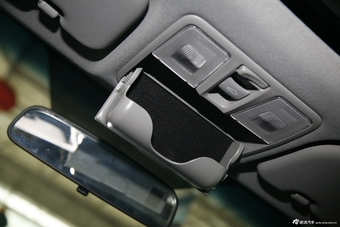 2012款现代Veloster飞思1.6T自动豪华版