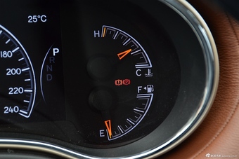 2016款大切诺基3.6L自动旗舰尊耀版