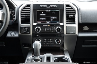 2015款福特F-150 5.0L自动PLATINIUM