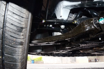 2016款昂科拉1.4T手动两驱都市进取型18T