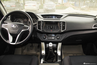 2015款猎豹Q6 2.0T手动两驱版