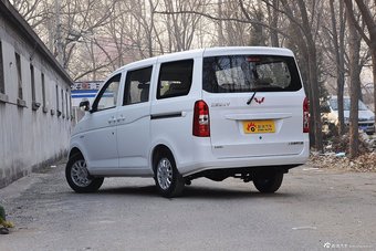 2015款 五菱宏光V1.5L手动标准型