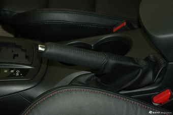 2012款马自达CX-5 2.0L自动四驱豪华版