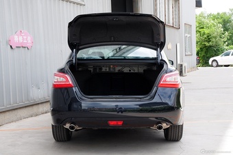 2015款天籁2.5L XL Upper欧冠科技版