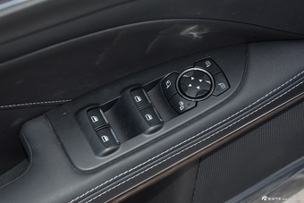 2015款金牛座2.7T自动旗舰型