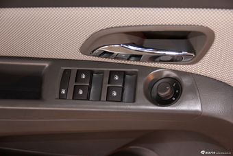 2012款科鲁兹1.6SE手动舒适版