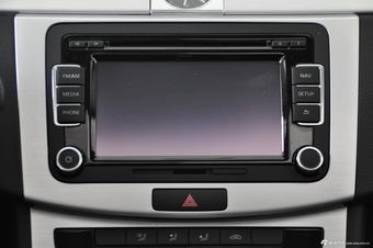 2013款迈腾蓝驱版