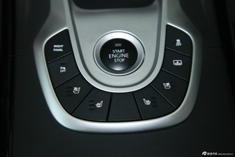 2014款绅宝D70 2.0T 自动豪华版