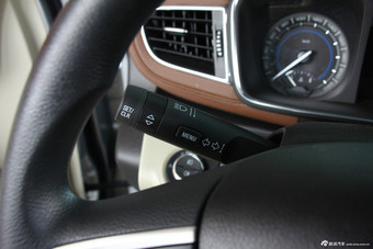 2014款GL8 2.4L CT豪华商务舒适版到店实拍