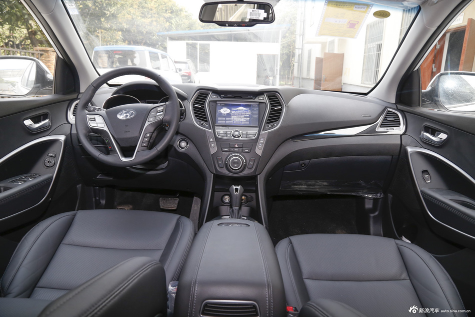 2015款全新胜达2.0T自动四驱智能型 5座