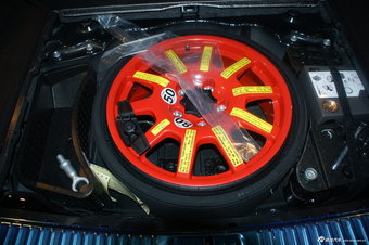2011款大众途锐V6