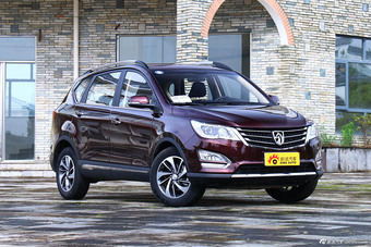 2015款 宝骏560 1.8L手动豪华型