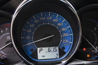 2016款YARiS L致炫1.5L自动劲速版