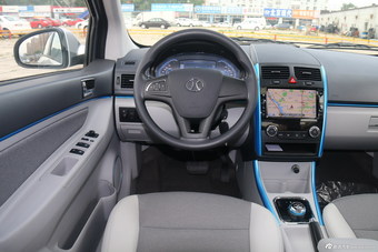 2015款北汽新能源EV200轻秀版