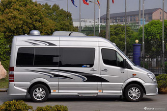 2013款中欧尊逸C型汽油版