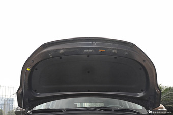 2015款ix25 1.6L 自动两驱尊贵型