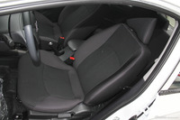 2015款海马M3 1.5L手动精英天窗版