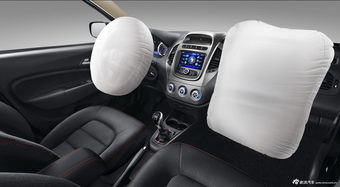 2014款英伦金刚三厢