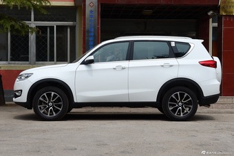 2016款凯翼X3 1.6L自动智联IV版