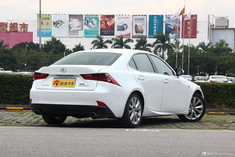 2015款雷克萨斯IS 2.0T自动200t F SPORT