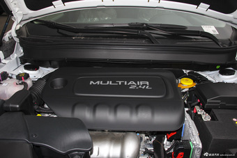 2016款自由光2.4L自动优越版