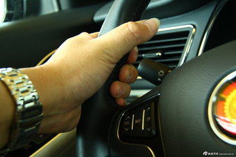 2013款红旗H7 3.0L自动尊贵型